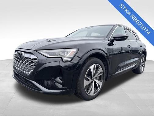 2024 Audi Q8 e-tron Premium