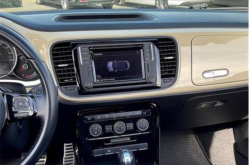 2019 Volkswagen Beetle 2.0T SE