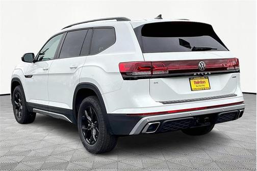 2025 Volkswagen Atlas 2.0T Peak Edition