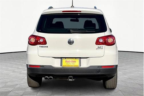 2011 Volkswagen Tiguan SE