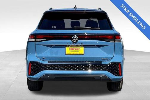 2025 Volkswagen Tiguan 2.0T SE R-Line Black 4MOTION