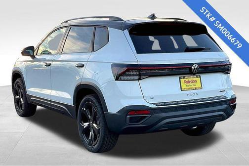 2025 Volkswagen Taos 1.5T SE Black