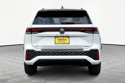 2025 Volkswagen Tiguan 2.0T SE R-Line Black 4MOTION