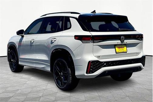 2025 Volkswagen Tiguan 2.0T SE R-Line Black 4MOTION