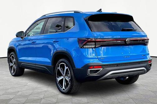 2025 Volkswagen Taos 1.5T SEL