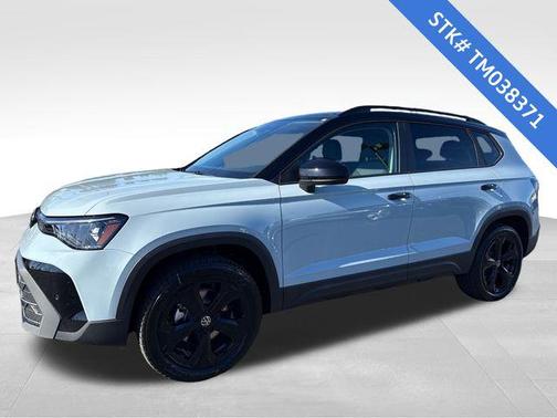 2026 Volkswagen Taos SE Black