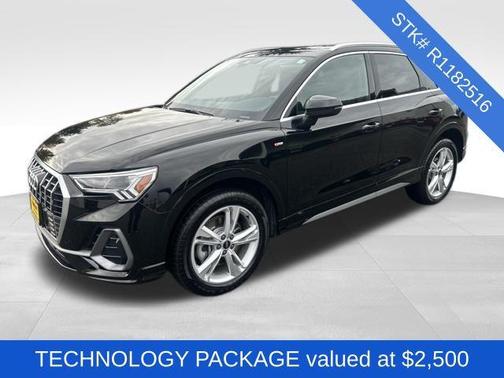 2024 Audi Q3 45 S line Premium Plus