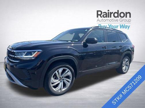 Deep Black Pearl 2021 Volkswagen Atlas 3.6L SE w/Technology
