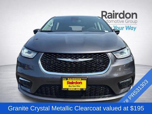 Granite Crystal Metallic Clearcoat 2023 Chrysler Pacifica Touring L