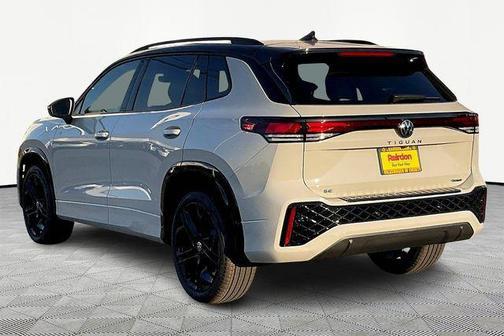 2025 Volkswagen Tiguan 2.0T SE R-Line Black 4MOTION