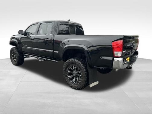 2016 Toyota Tacoma SR5