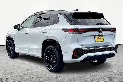 2025 Volkswagen Tiguan 2.0T SE R-Line Black 4MOTION