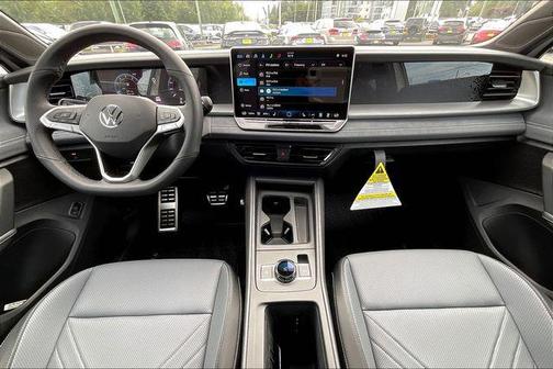 2025 Volkswagen Tiguan 2.0T SE R-Line Black 4MOTION