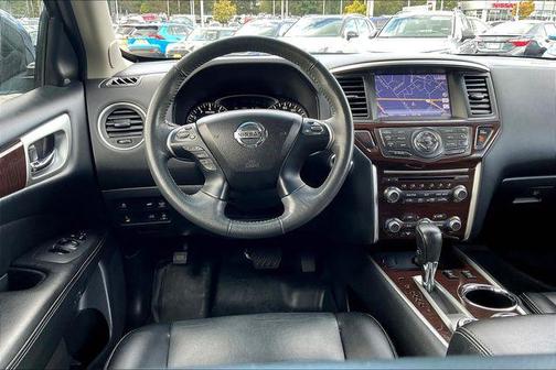 2015 Nissan Pathfinder SL