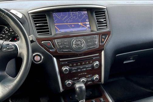 2015 Nissan Pathfinder SL