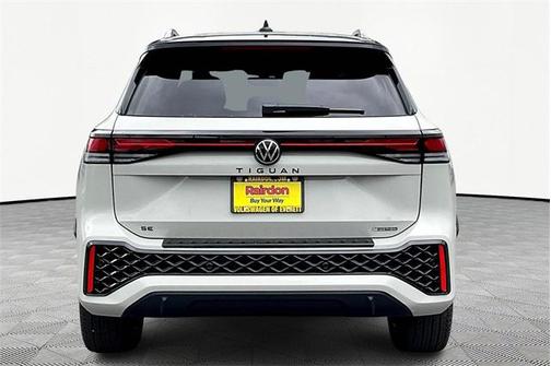 2025 Volkswagen Tiguan 2.0T SE R-Line Black 4MOTION