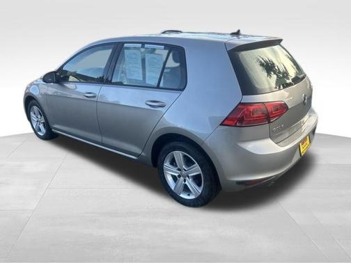 2017 Volkswagen Golf TSI S 4-Door