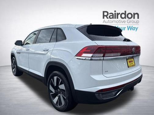 opal white pearl 2026 Volkswagen Atlas Cross Sport 2.0T SE w/Technology 4MOTION