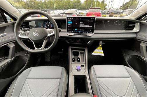 2025 Volkswagen Tiguan 2.0T SE 4MOTION