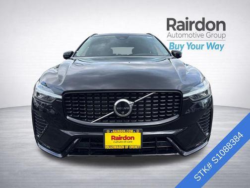 2025 Volvo XC60 B5 Plus