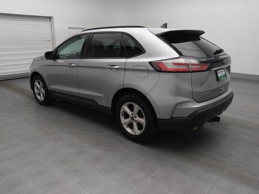 2020 Ford Edge SE