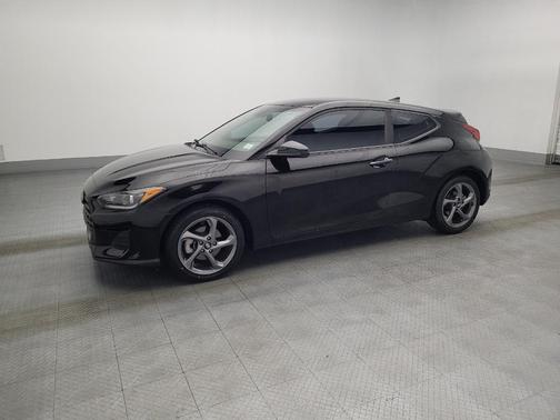 2020 Hyundai Veloster 2