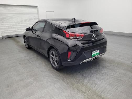 2020 Hyundai Veloster 2