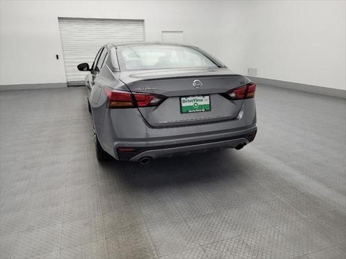 2022 Nissan Altima SR FWD