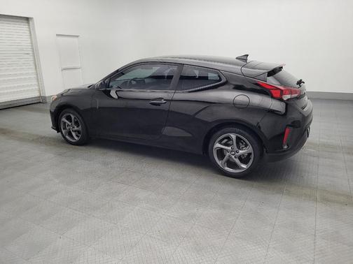2020 Hyundai Veloster 2