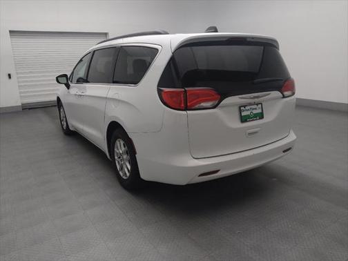 2021 Chrysler Voyager LXI