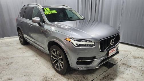 2018 Volvo XC90 T5 Momentum
