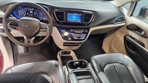 2021 Chrysler Voyager LXI