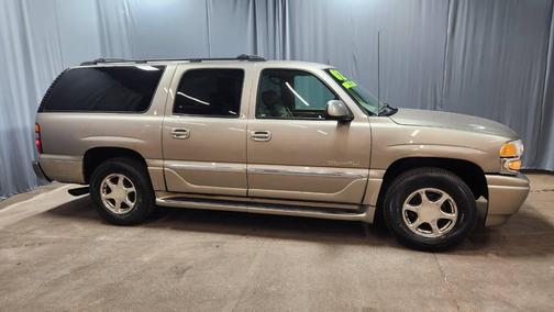 2002 GMC Yukon XL Denali