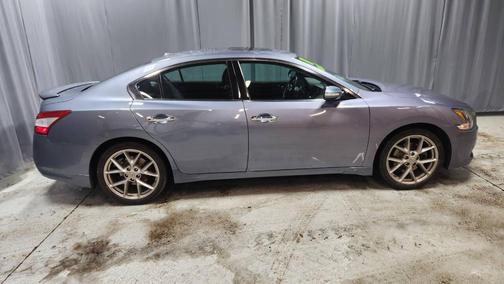 2011 Nissan Maxima SV