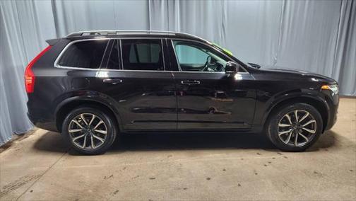 2019 Volvo XC90 T6 Momentum