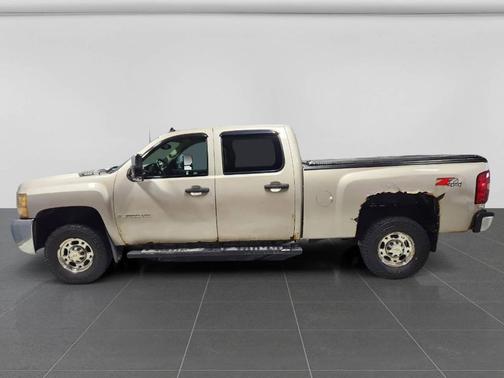 2009 Chevrolet Silverado 2500 LT Crew Cab