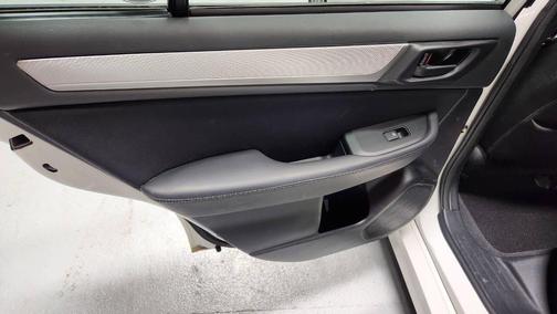 2016 Subaru Legacy Base