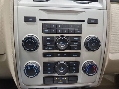 Maroon 2009 Mercury Mariner V6 AWD 4dr SUV