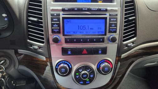 2011 Hyundai SANTA FE SE