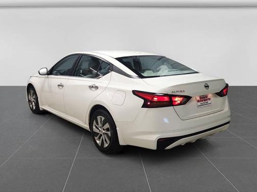 White 2019 Nissan Altima 2.5 S