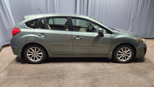 2014 Subaru Impreza 2.0i Premium
