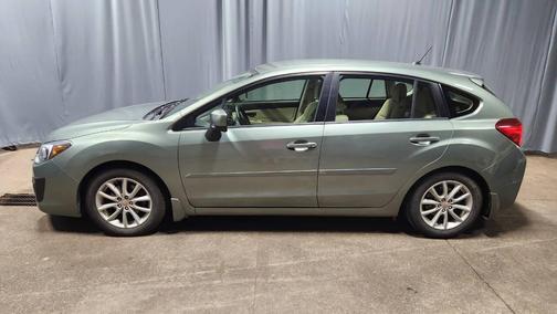 2014 Subaru Impreza 2.0i Premium