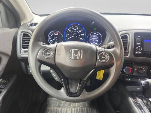 Pewter 2019 Honda HR-V LX
