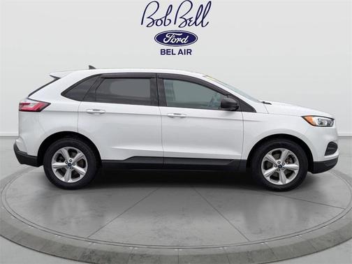 Oxford White 2020 Ford Edge SE
