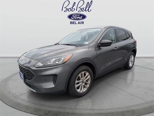 Gray Metallic 2022 Ford Escape SE