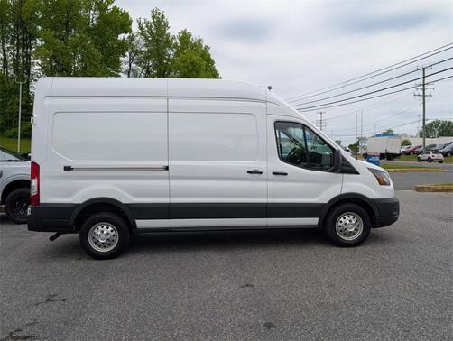 Oxford White 2023 Ford Transit-250 Base