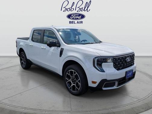 Oxford White 2025 Ford Maverick Lariat