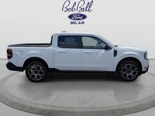 Oxford White 2025 Ford Maverick Lariat