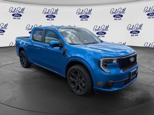 Blue 2025 Ford Maverick Lobo High