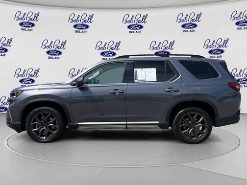 Modern Steel Metallic 2024 Honda Pilot Touring